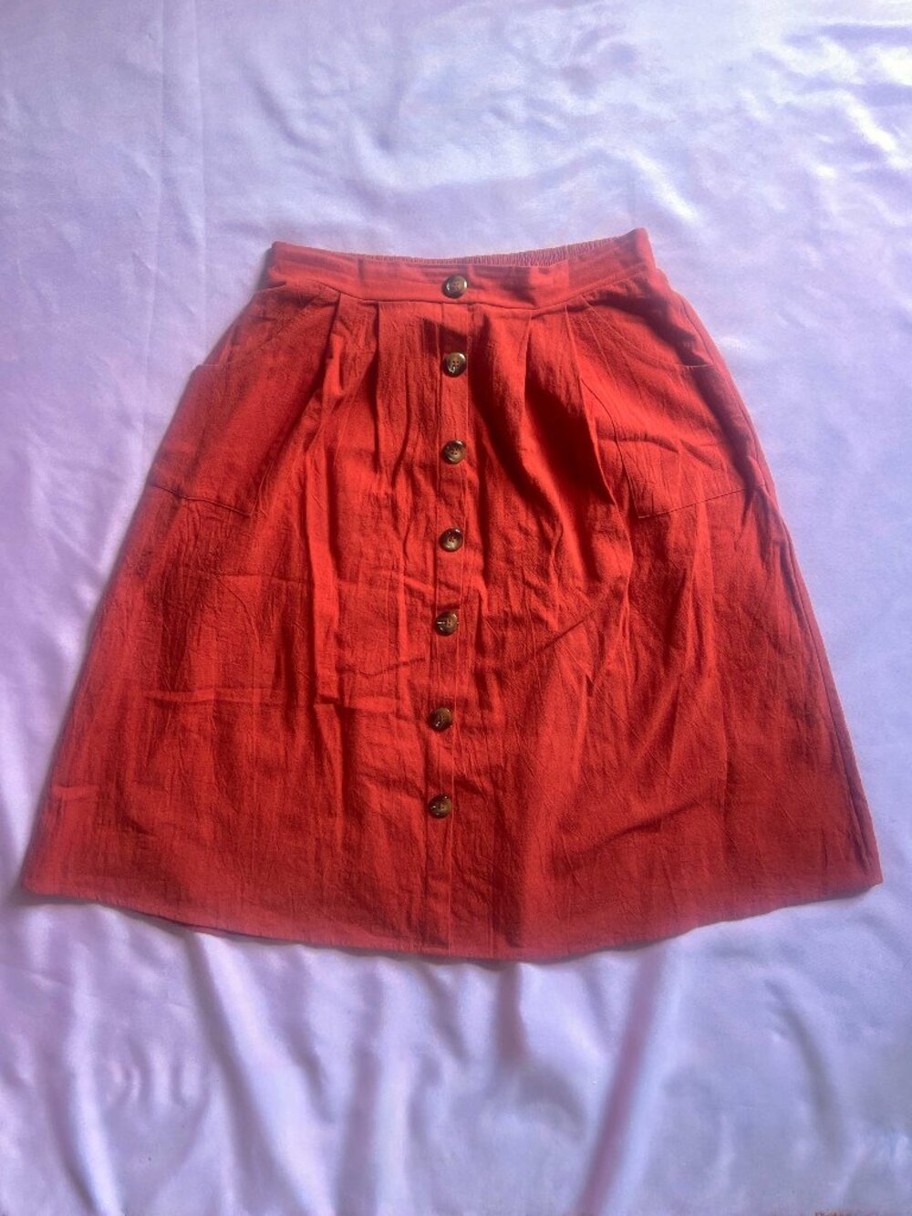 Lightweight Button-down Midi Skirt